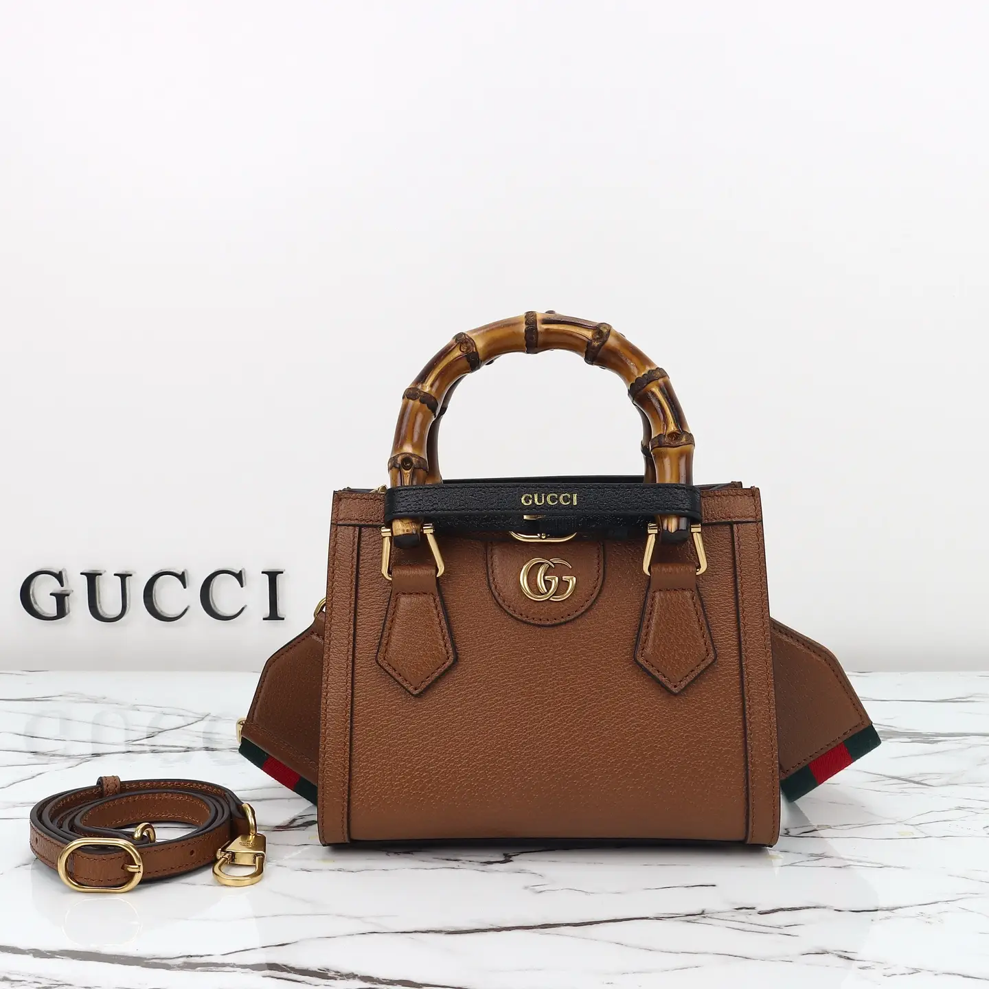 Gucci， Original leather, style 702732 brown leather size