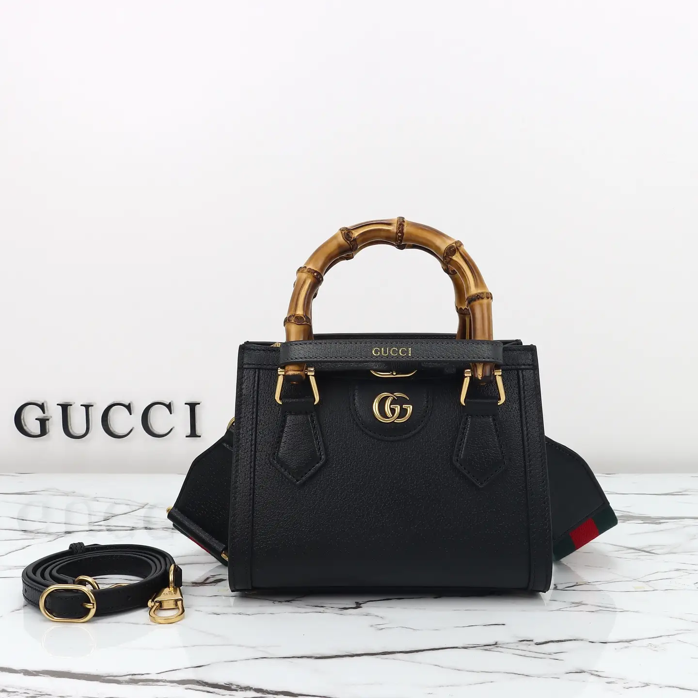 Gucci， Original leather, model number 702732, size of leather