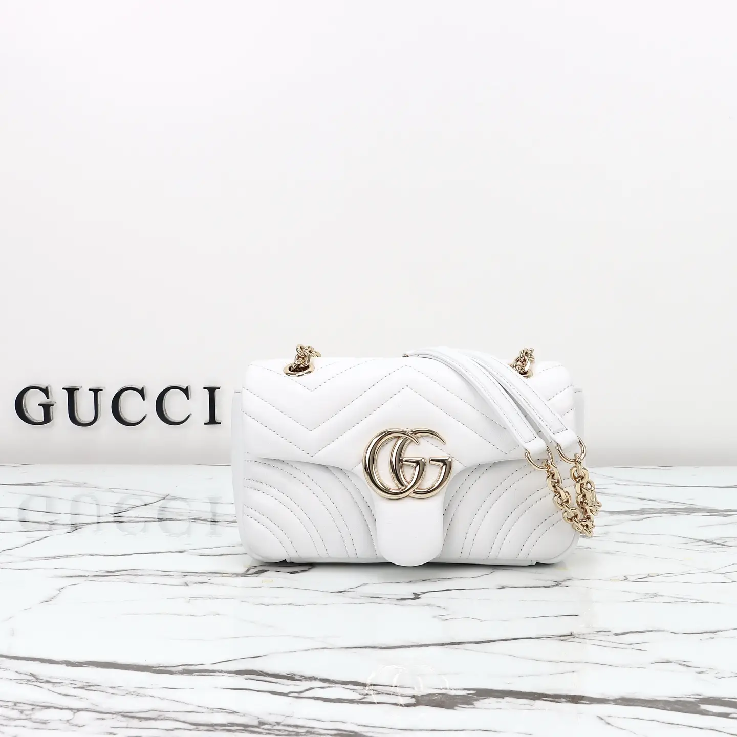 Gucci， Original leather, model number 837280, white leather size