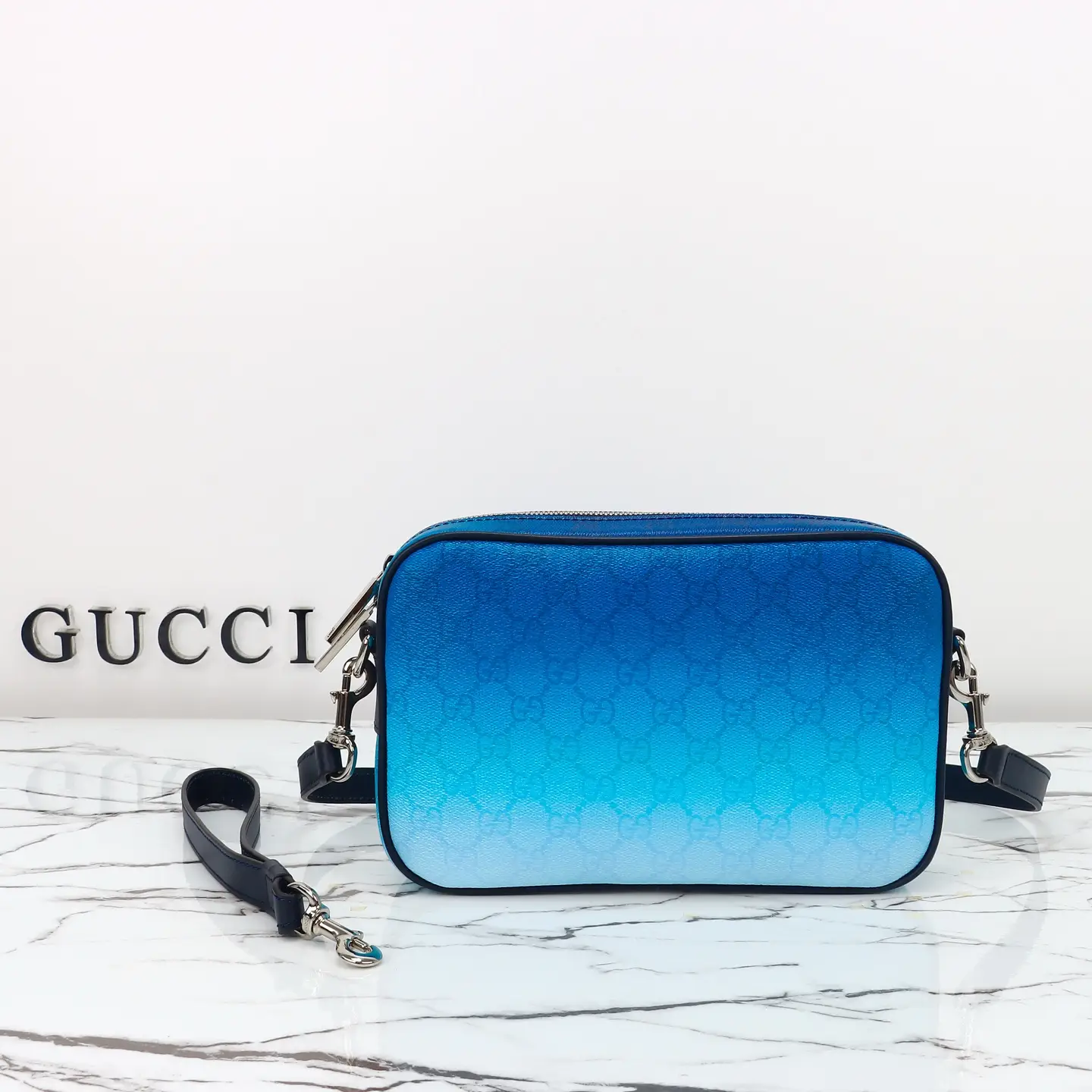 Gucci， Original leather, model number 835691 gradient