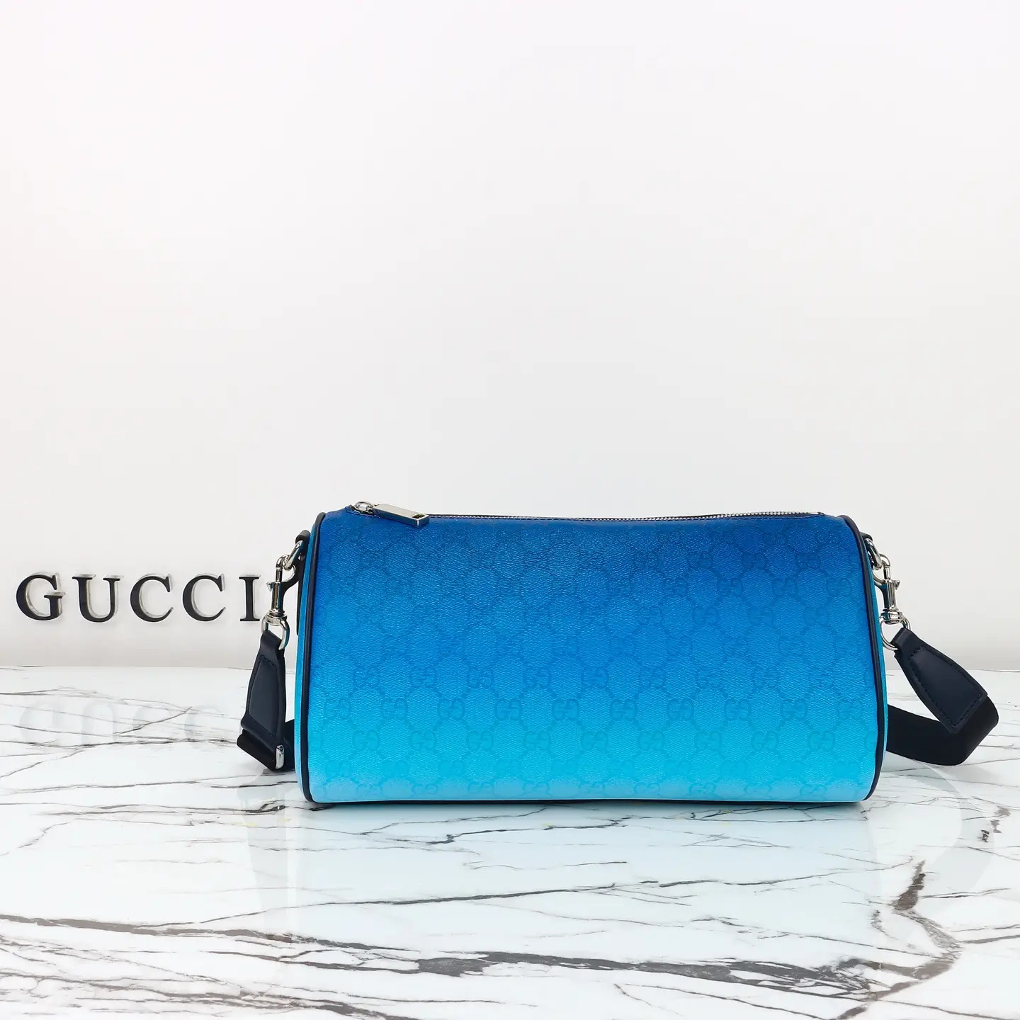 Gucci， Original leather, style 839325 gradient