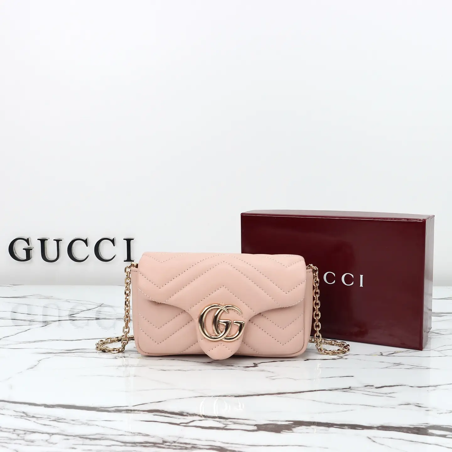 Gucci， Original leather, style 841290, light powder size