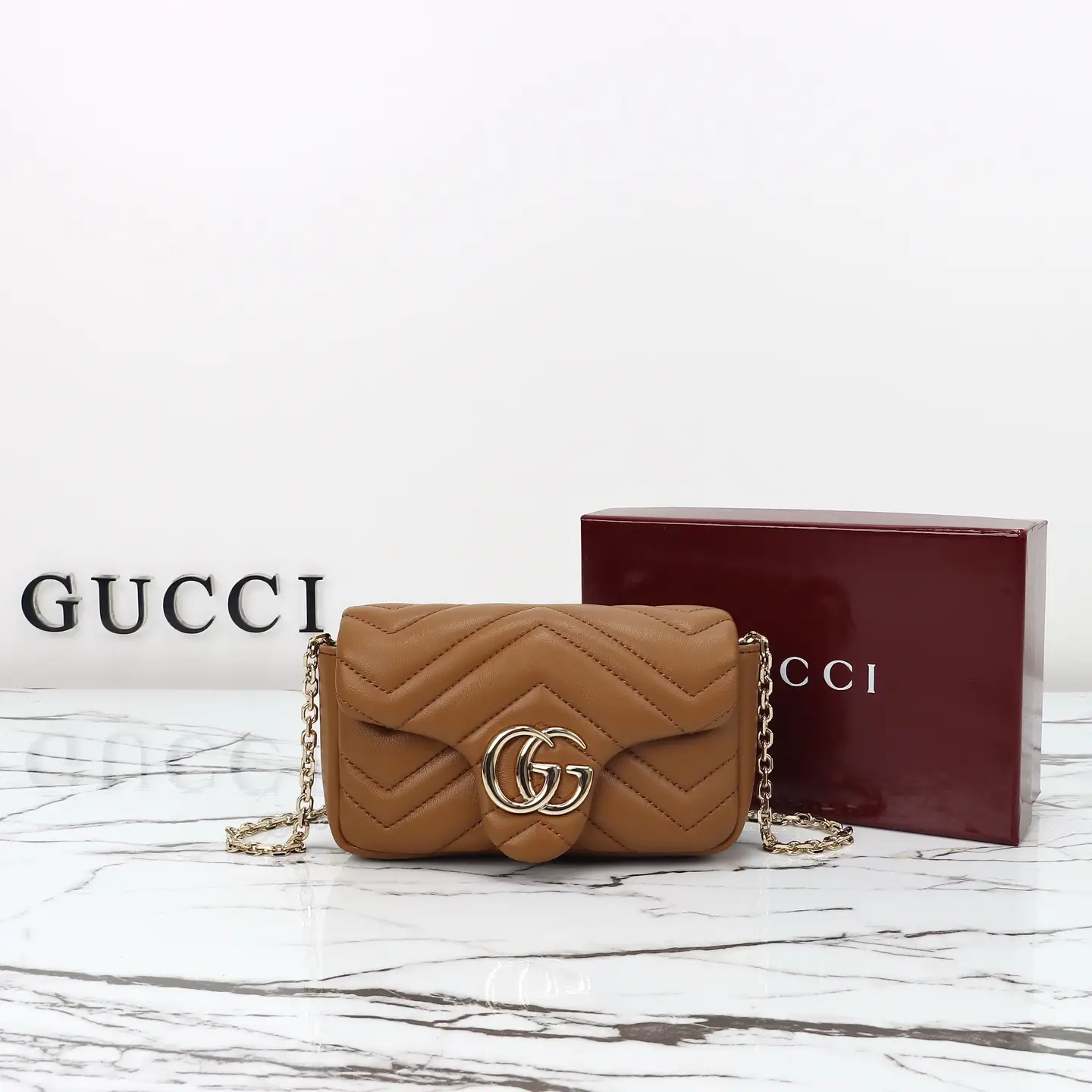 Gucci， Original leather, style 841290 brown size