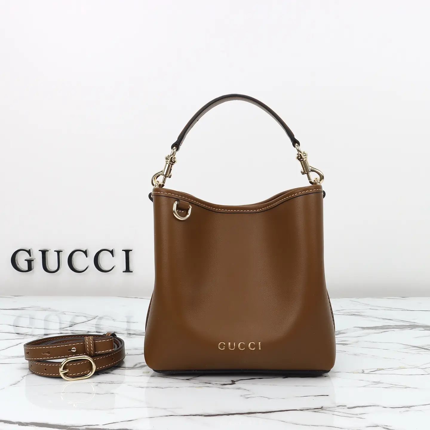 Gucci， Original leather, style 815118 brown leather