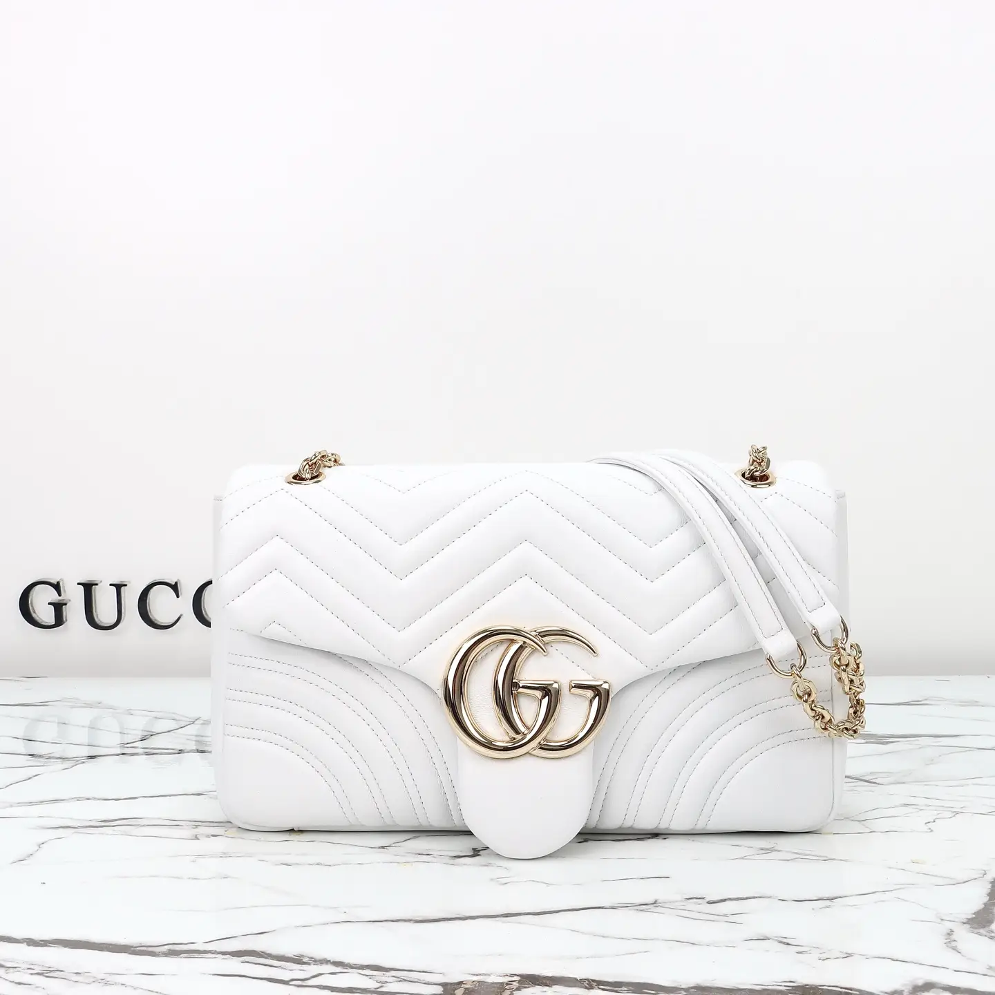 Gucci， Original leather, style 838985 white (with sheepskin lining)