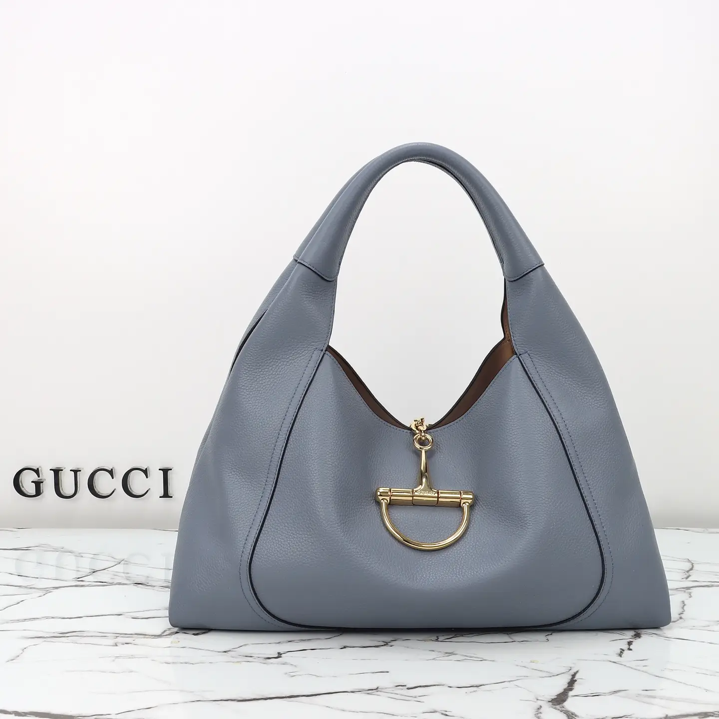 Gucci， Original leather, model number 837466 gray blue