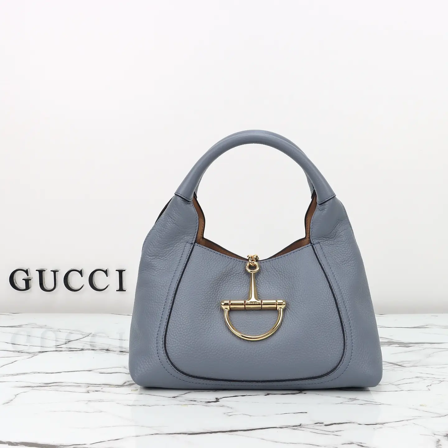 Gucci， Original leather, model number 837467 gray blue