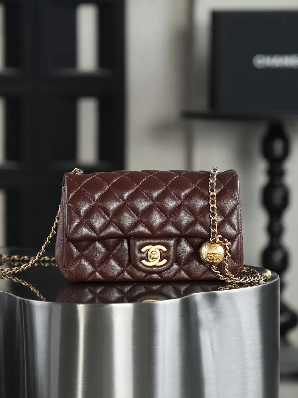 Golden Ball Dark Brown MINI Appraisal Edition C-1980
Special note: This color is not available for inspection