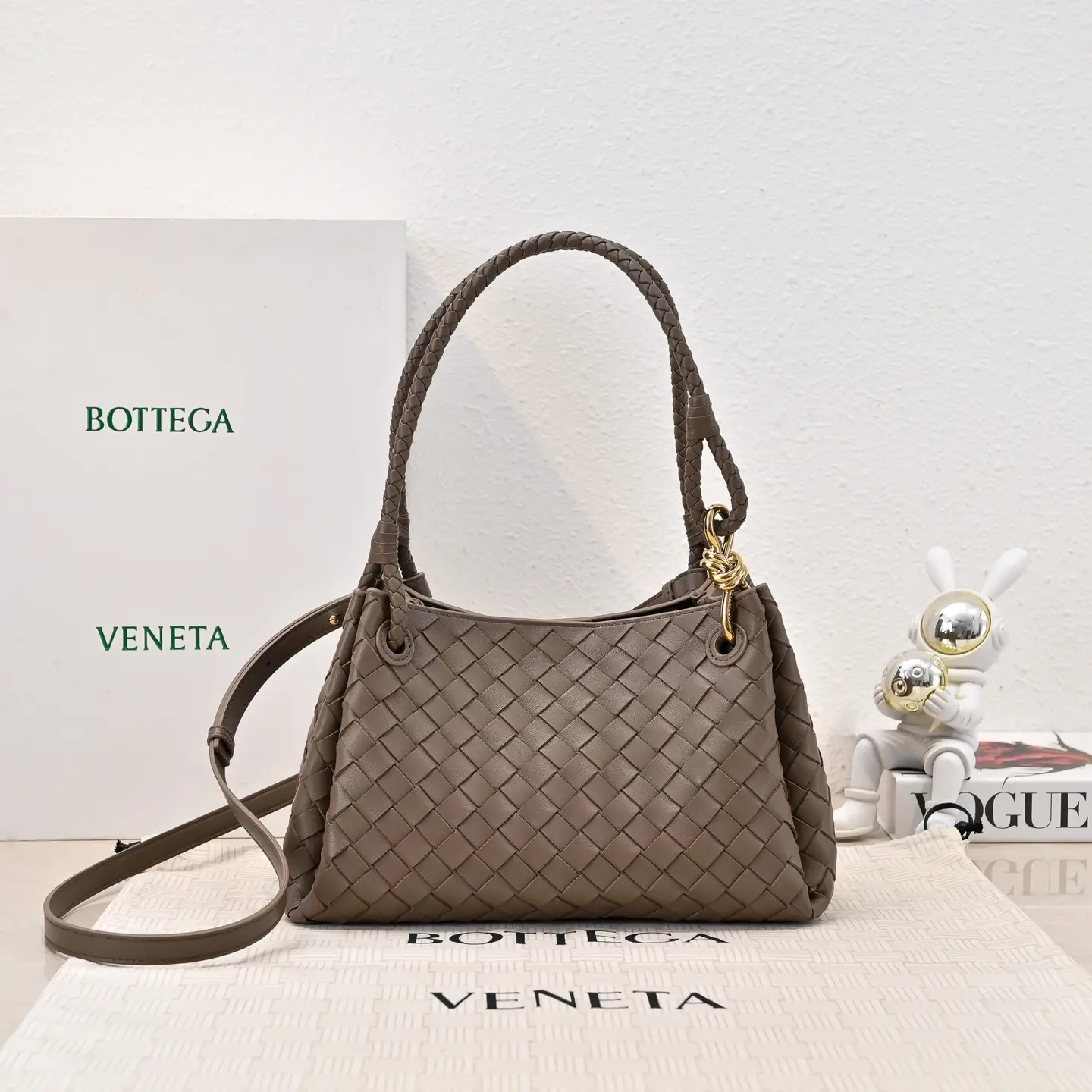 BOTTEGA VENETA2025 Autumn New Product Medium Parach
