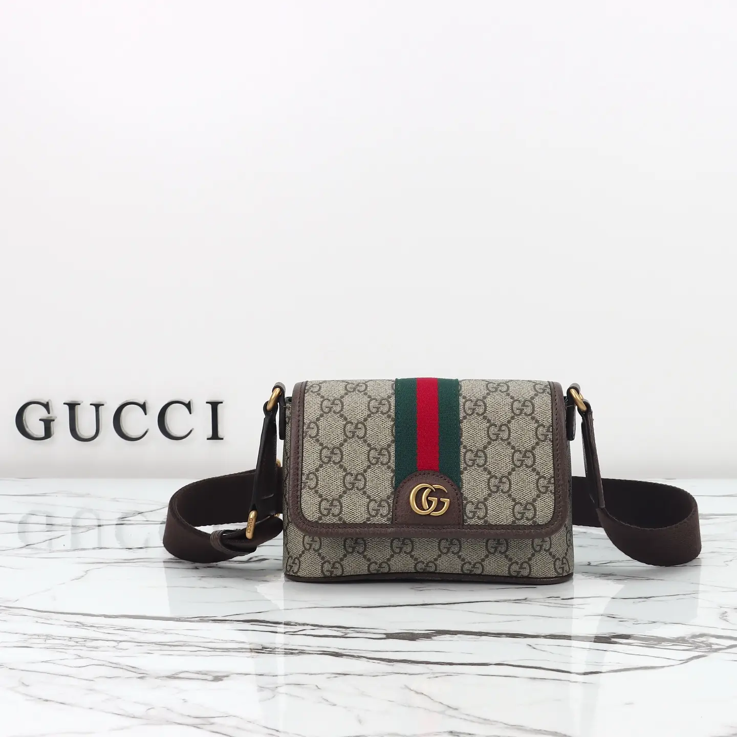 Gucci， Original leather, model number 838599 Apricot coffee size