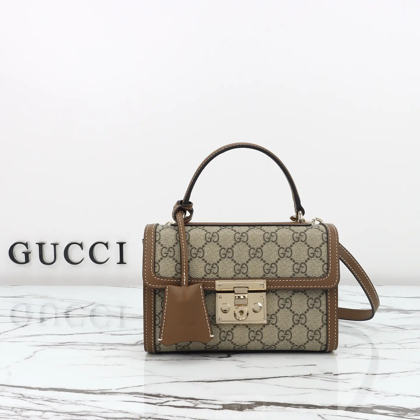 Gucci， Original leather, style 838999 Brown Size: Width 20x
