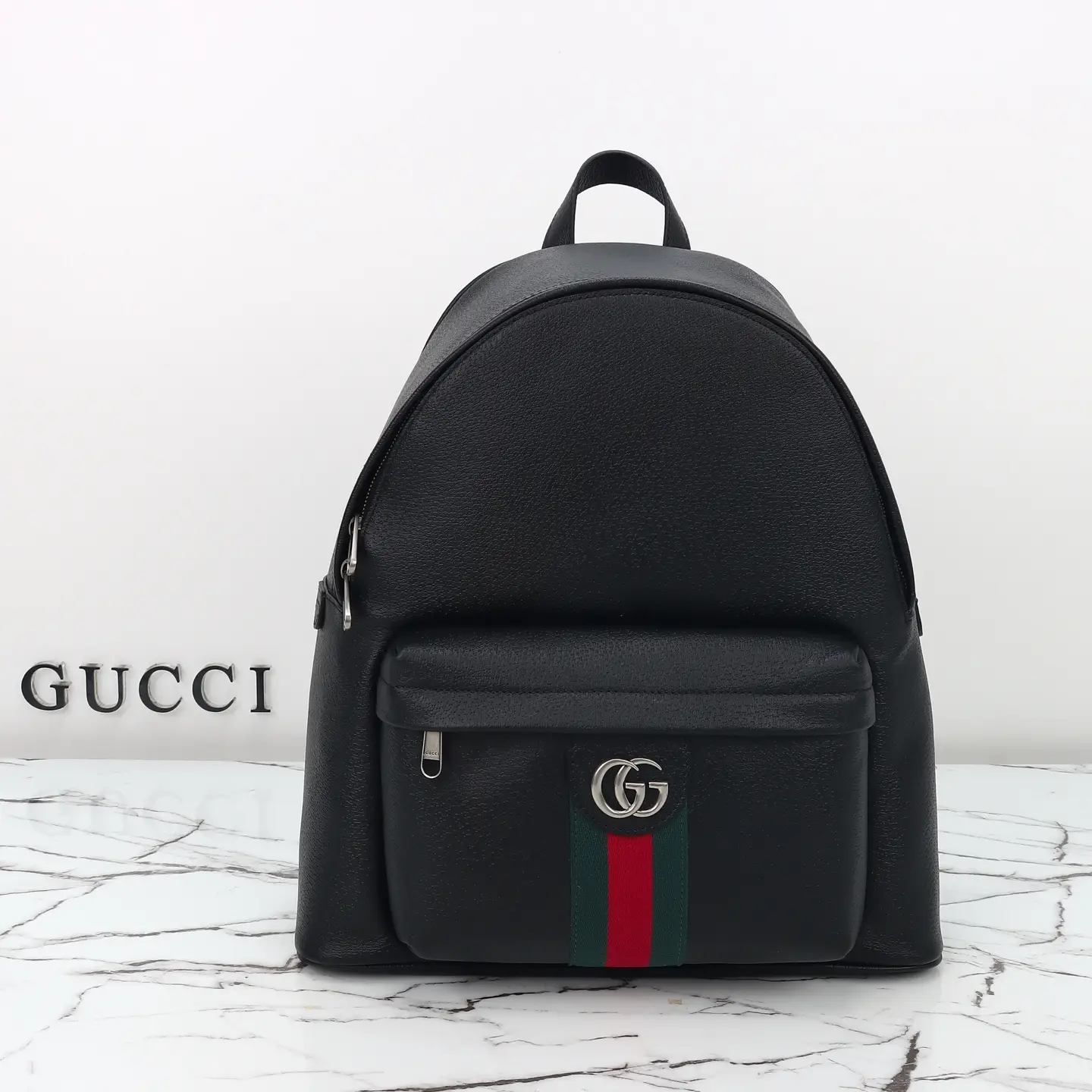 Gucci， Original leather, model number 834466 grams leather size