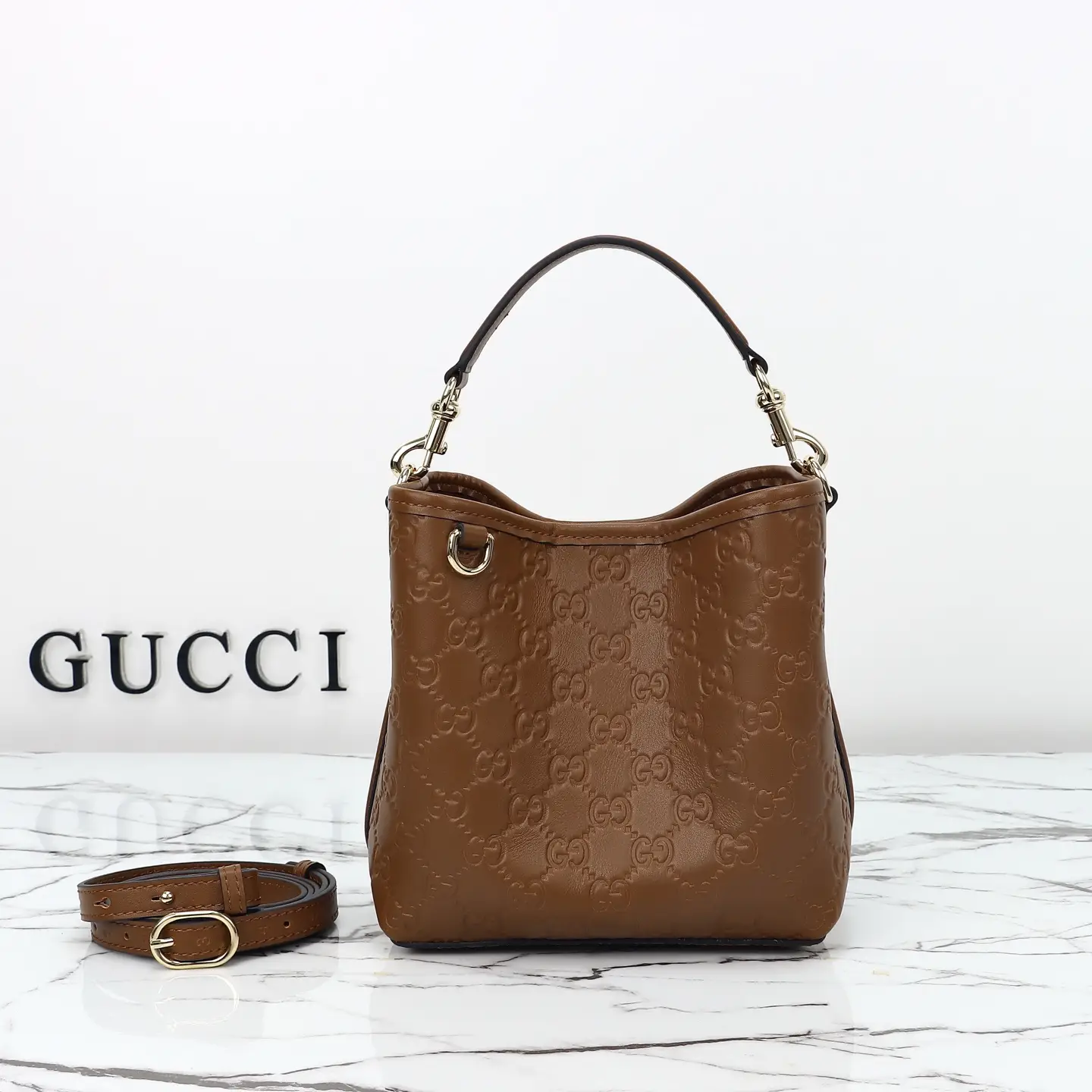 Gucci， Original leather, style 815118 brown press