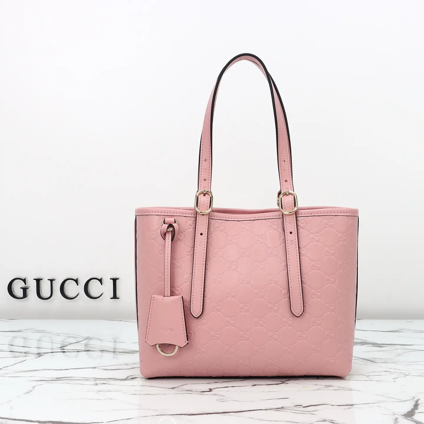 Gucci， Original leather, style 847456 powder press