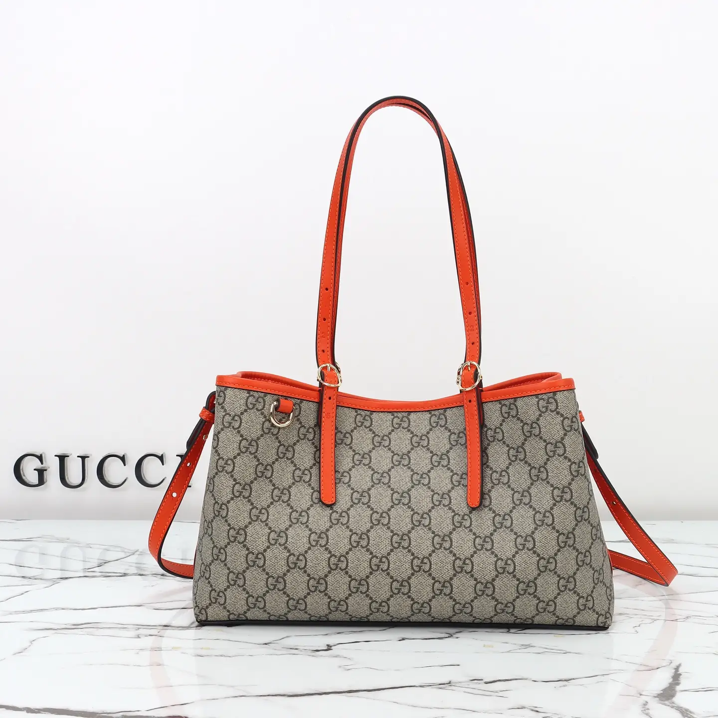 Gucci， Original leather, model number 815214 Apricot Orange