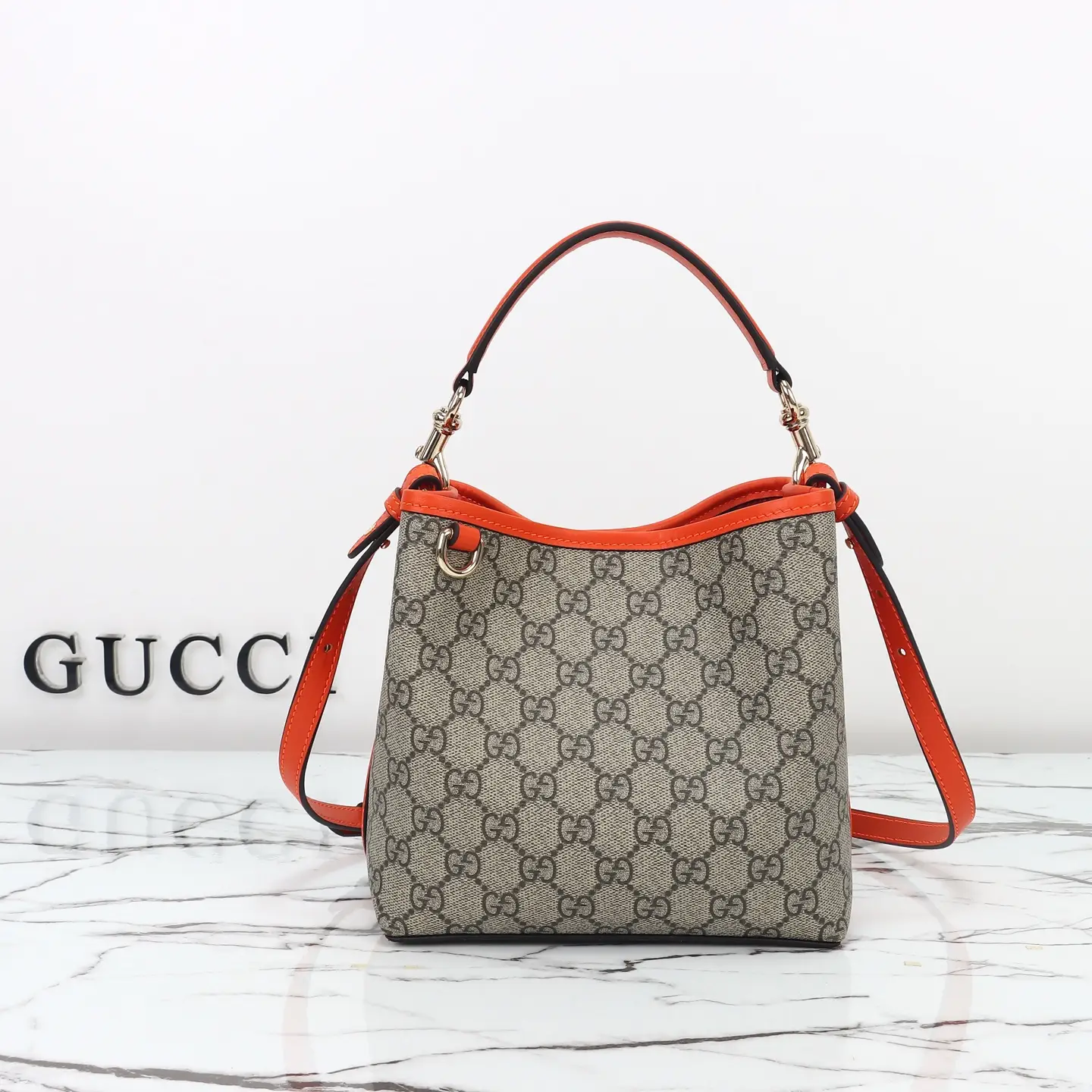 Gucci， Original leather, model number 815118 Apricot Orange
