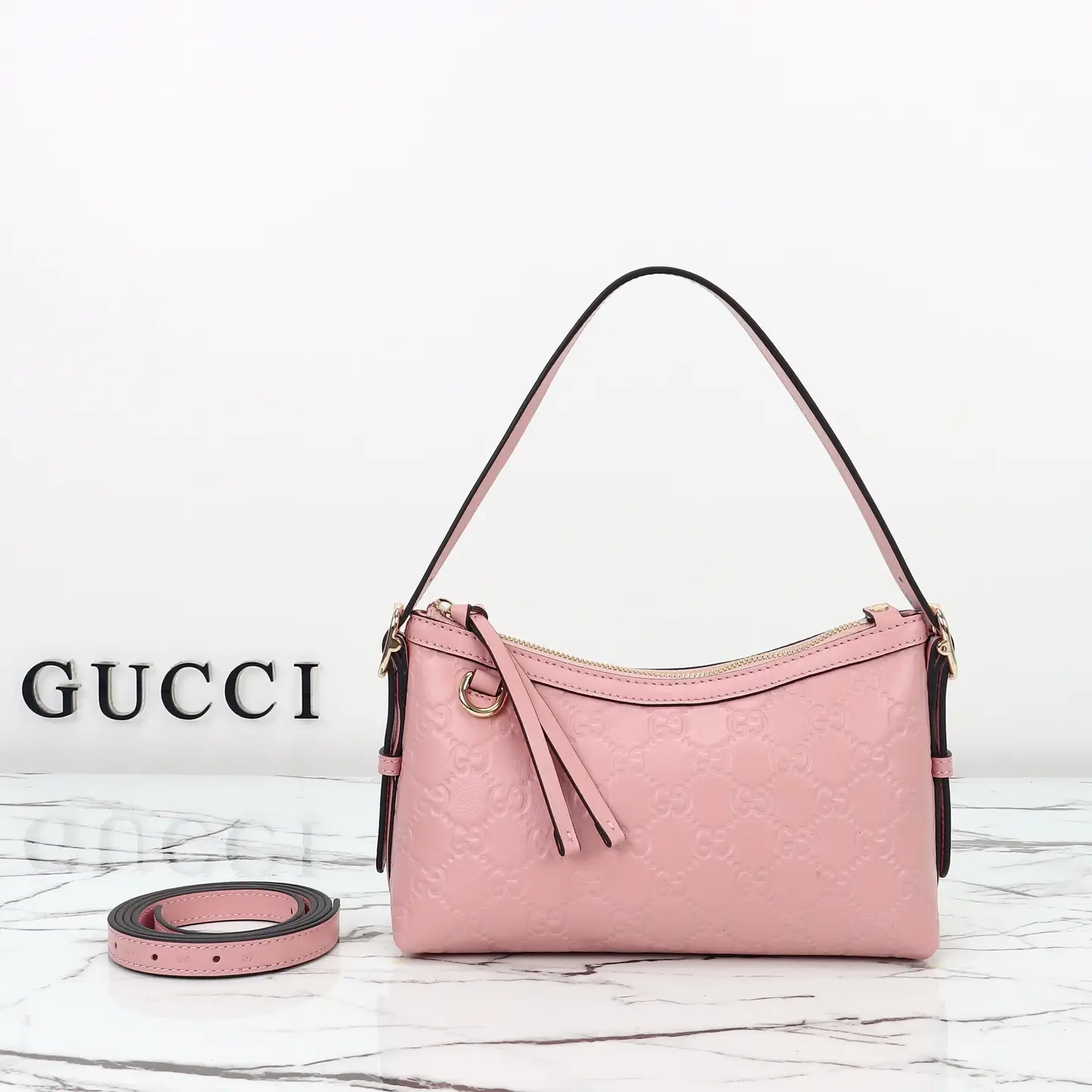 Gucci， Original leather, style 847450 powder press