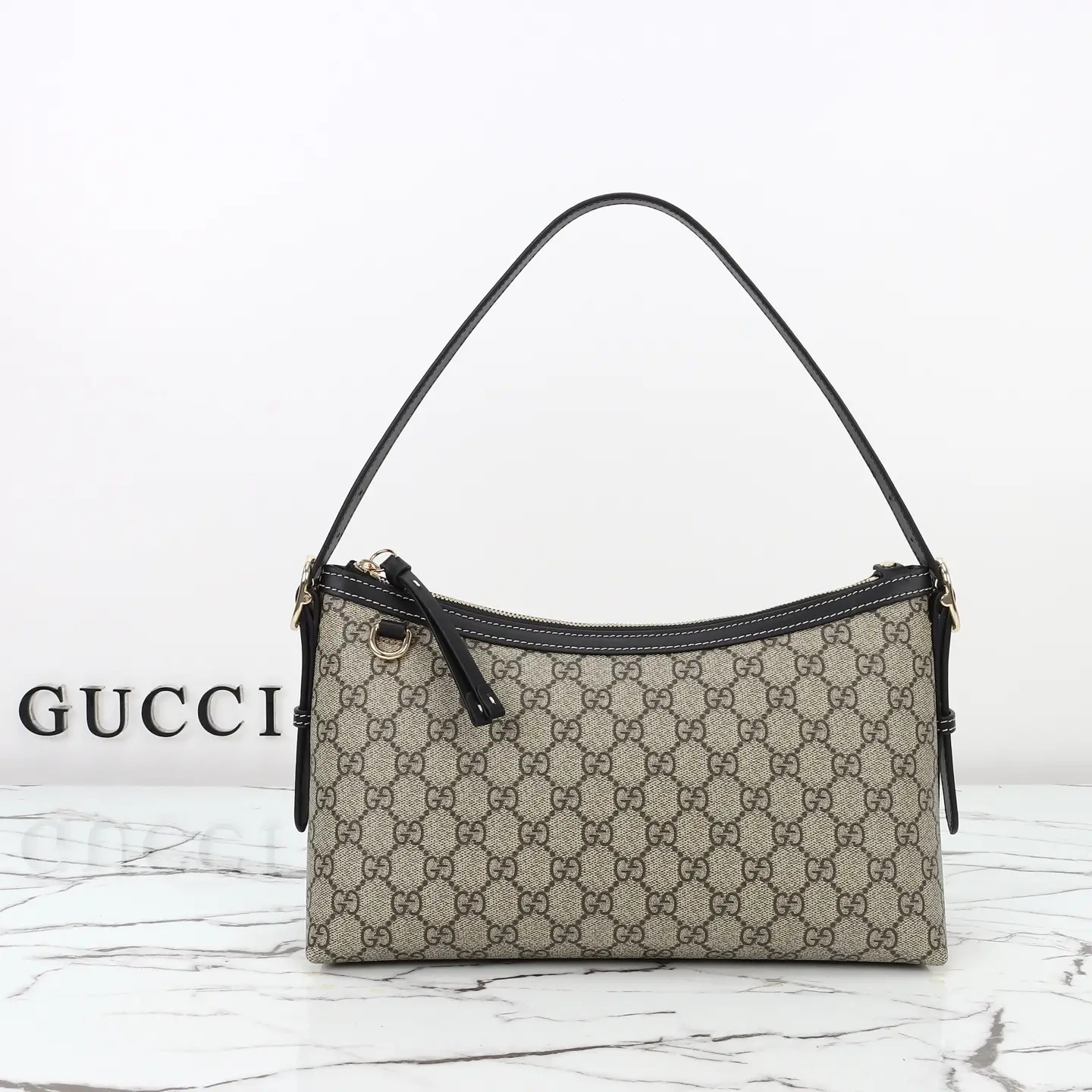 Gucci， Original leather, model number 847449 Apricot grams Size: Width 30x