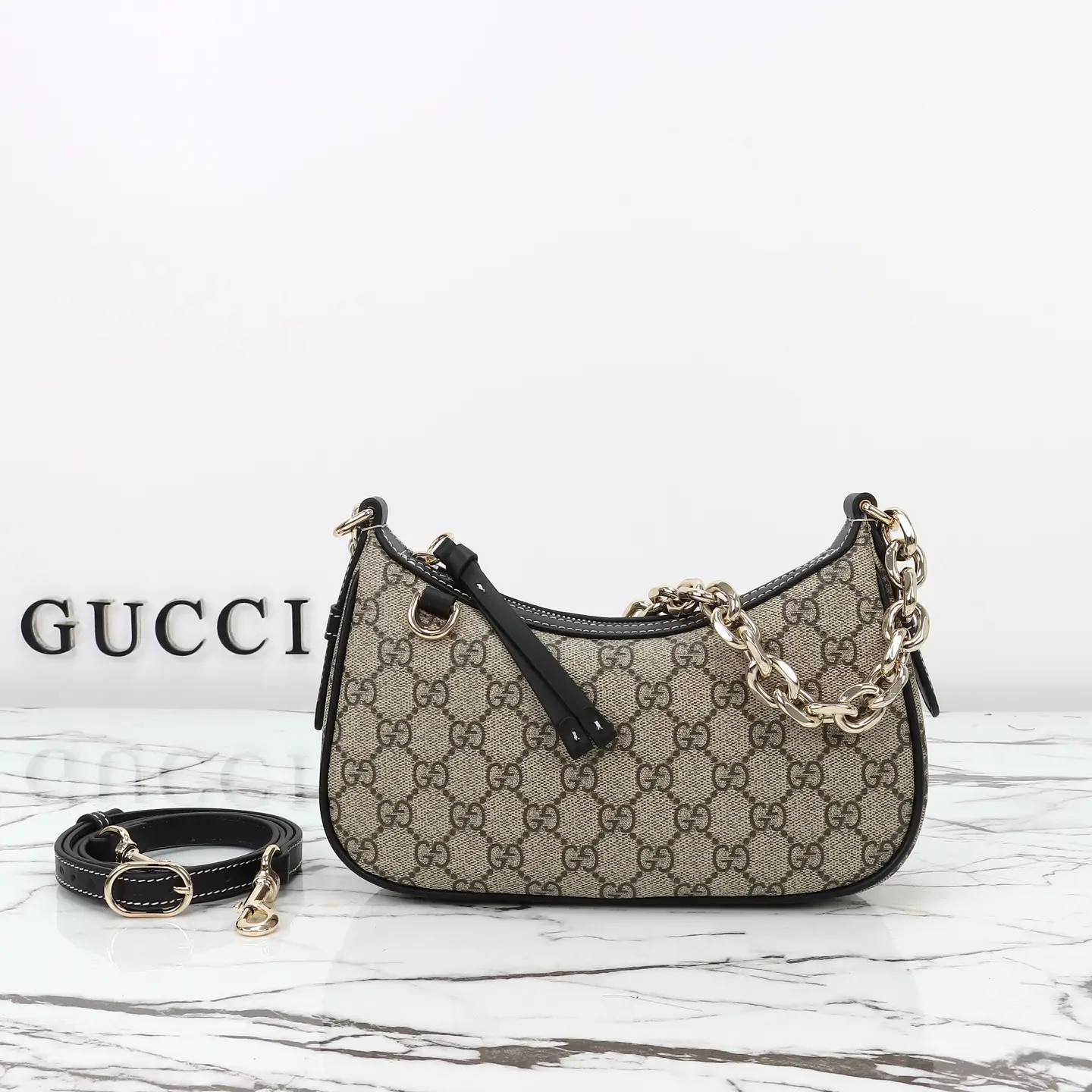 Gucci， Original leather, style 847447 Apricot grams Size: 24x wide