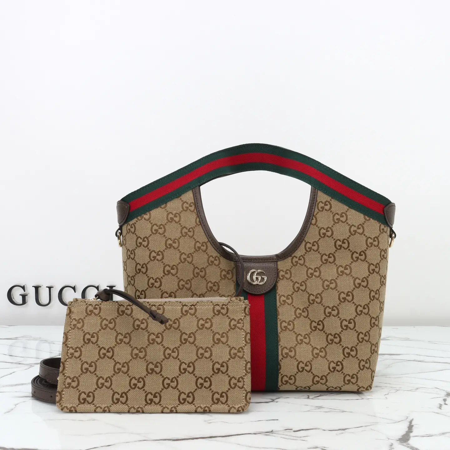 Gucci， Original leather, style 860845 apricot cloth size