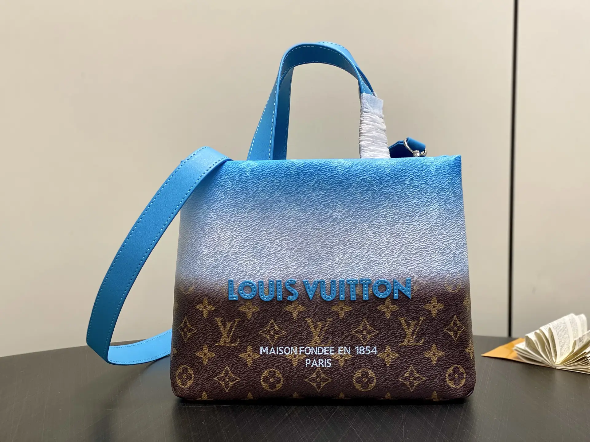 M13935 Blue Gradient Square Bag Shopping Bag MINI SHOPPER TO