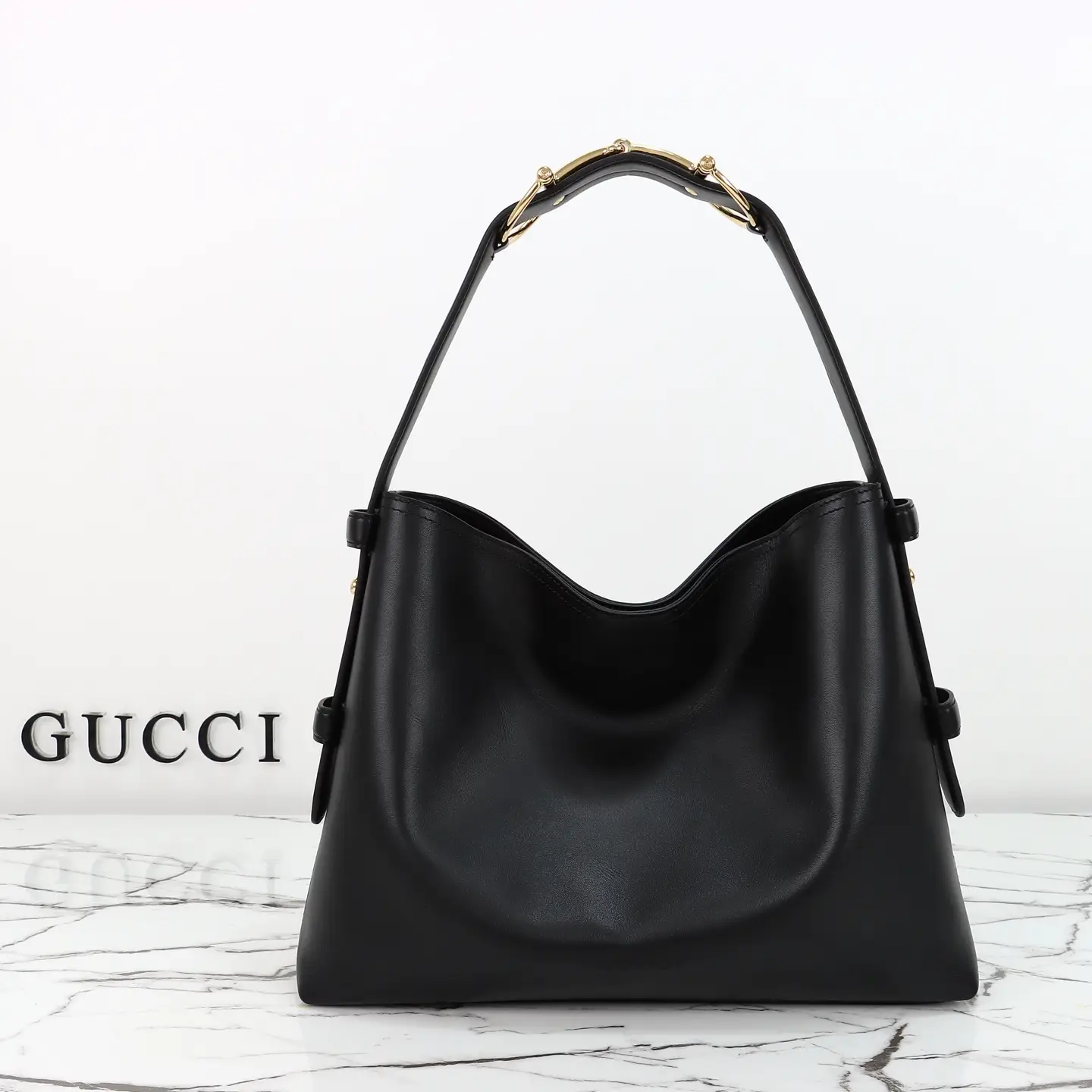 Gucci， Original leather, model number 850926 grams leather size: 35x width