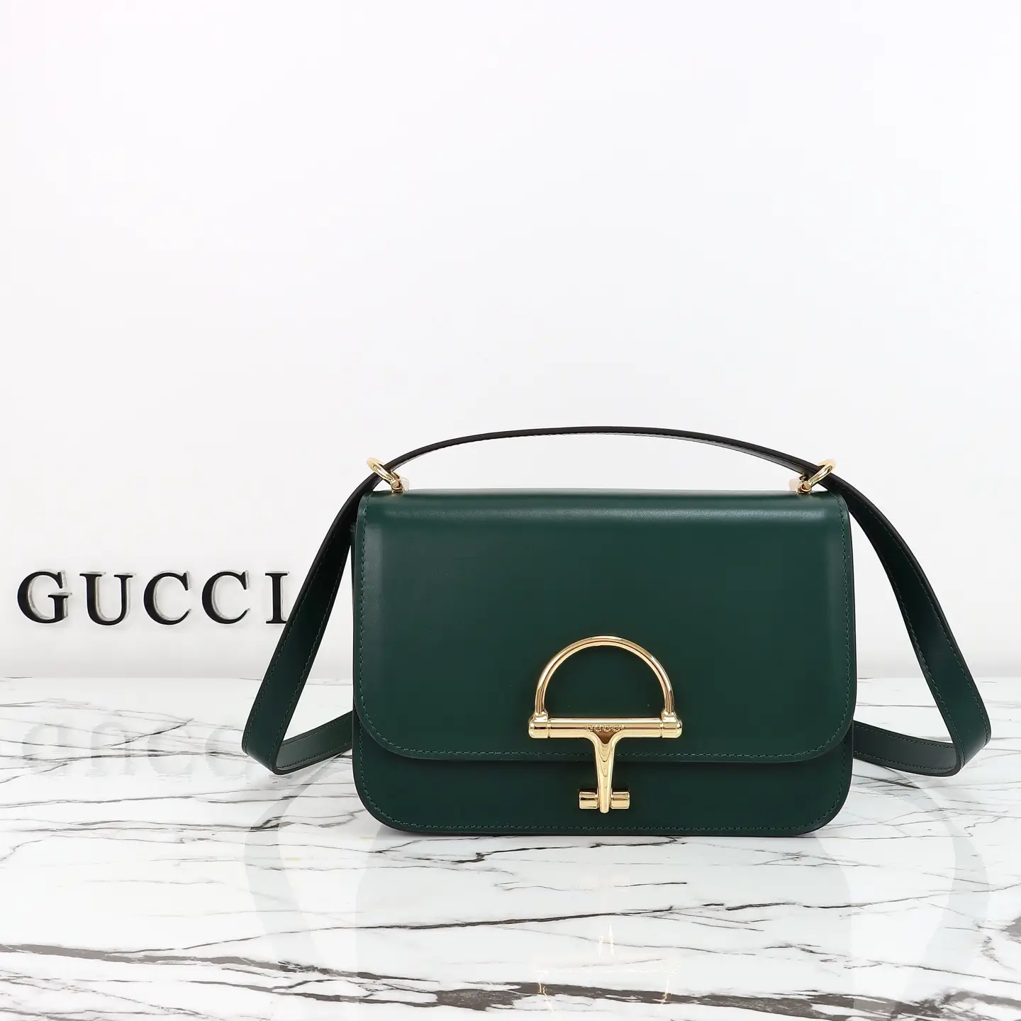 Gucci， Original leather, model number 846705, green leather size