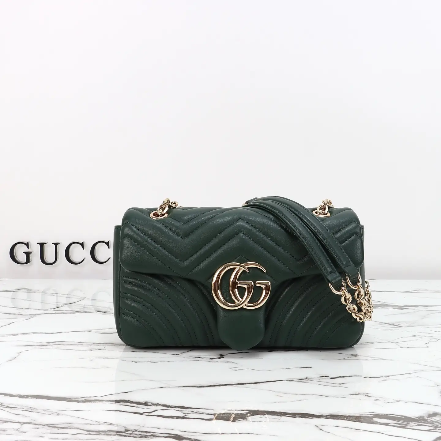 Gucci， Original leather, model number 837267, green leather size