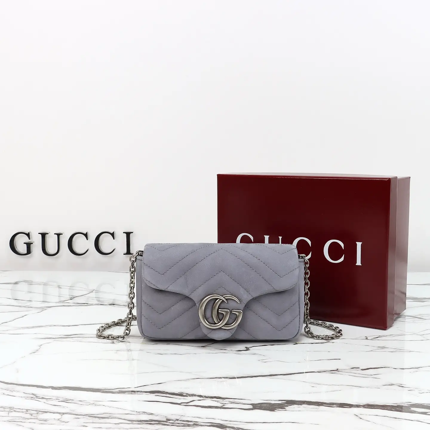 Gucci， Original leather, style 841290 gray blue