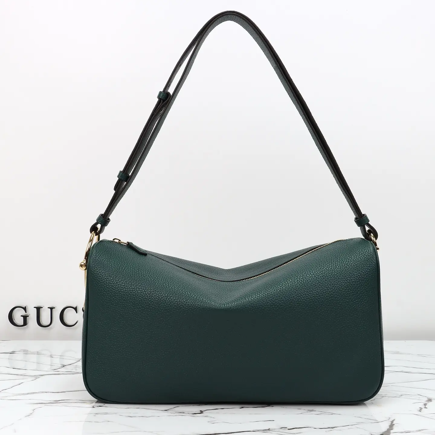 Gucci， Original leather, model number 862530, dark green leather size: 38 wide