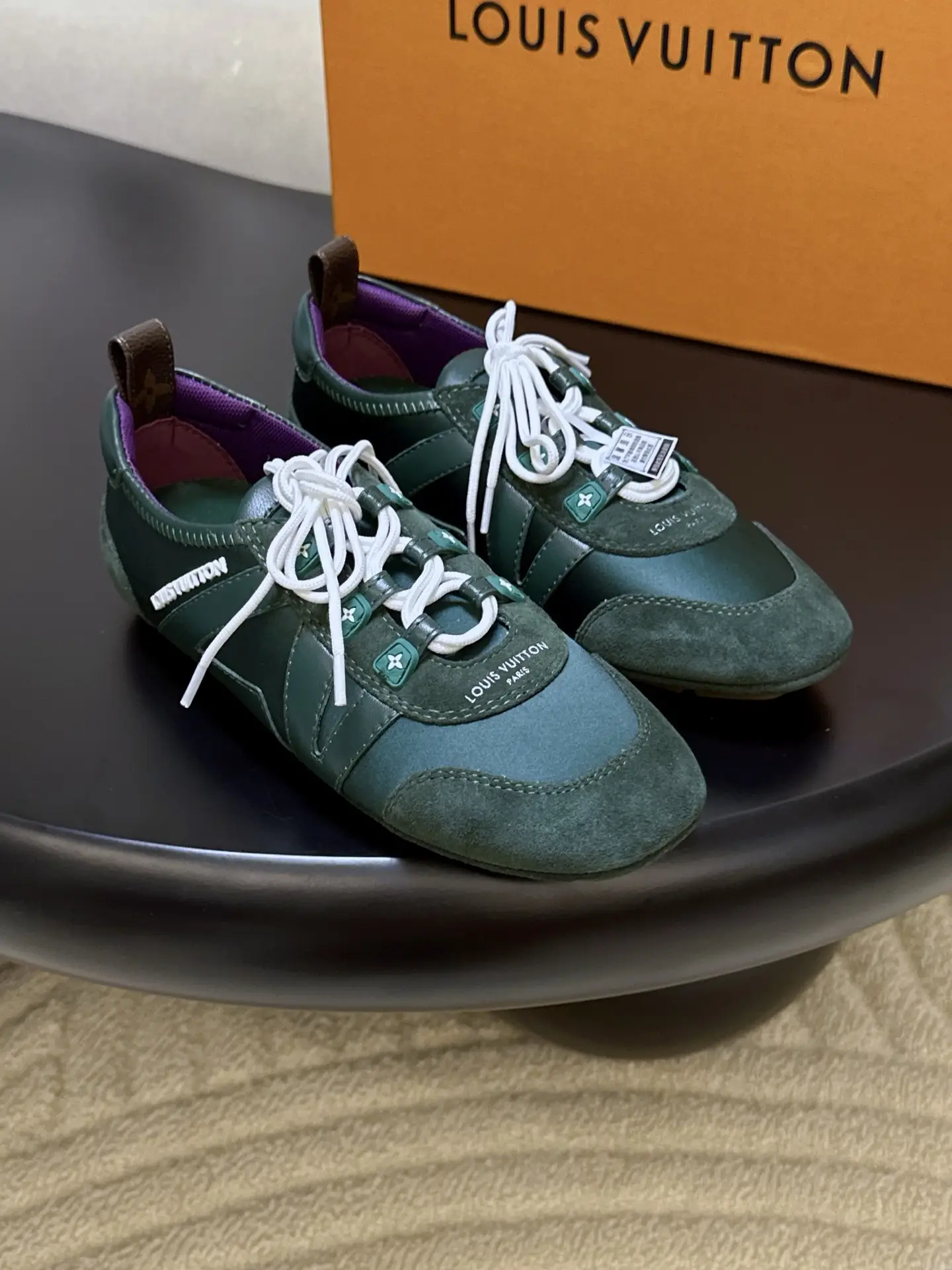 Produced by Dongguan Commodity Factory
——————————————
Louis V