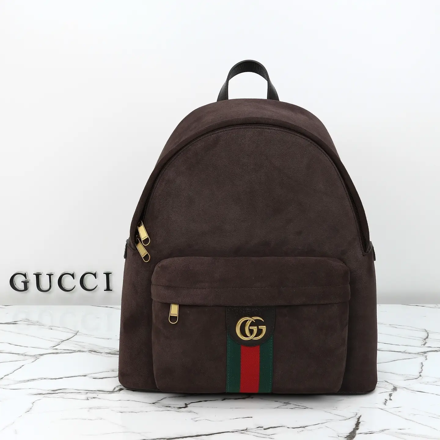 Gucci， Original leather, style 834466 wine red frosted finish