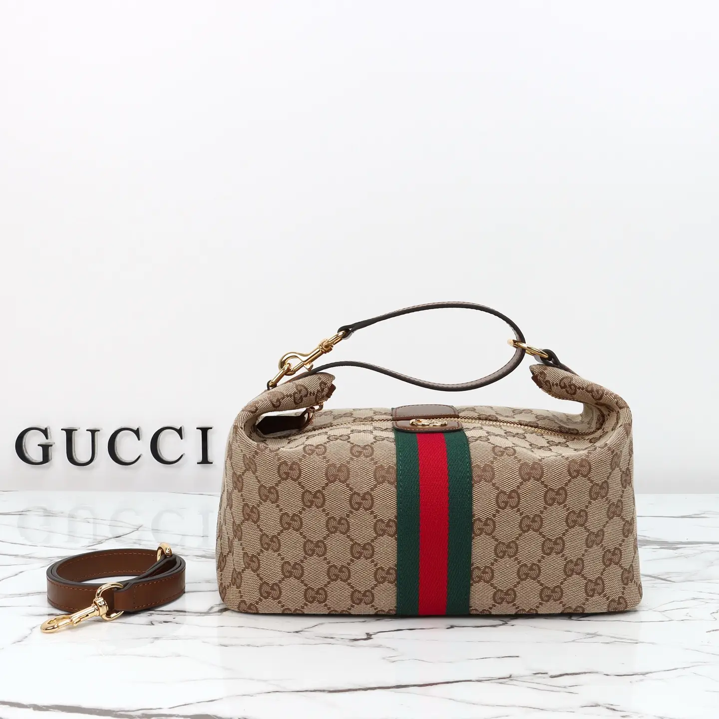 Gucci， Original leather, style 857799 Apricot cloth size: Width 27
