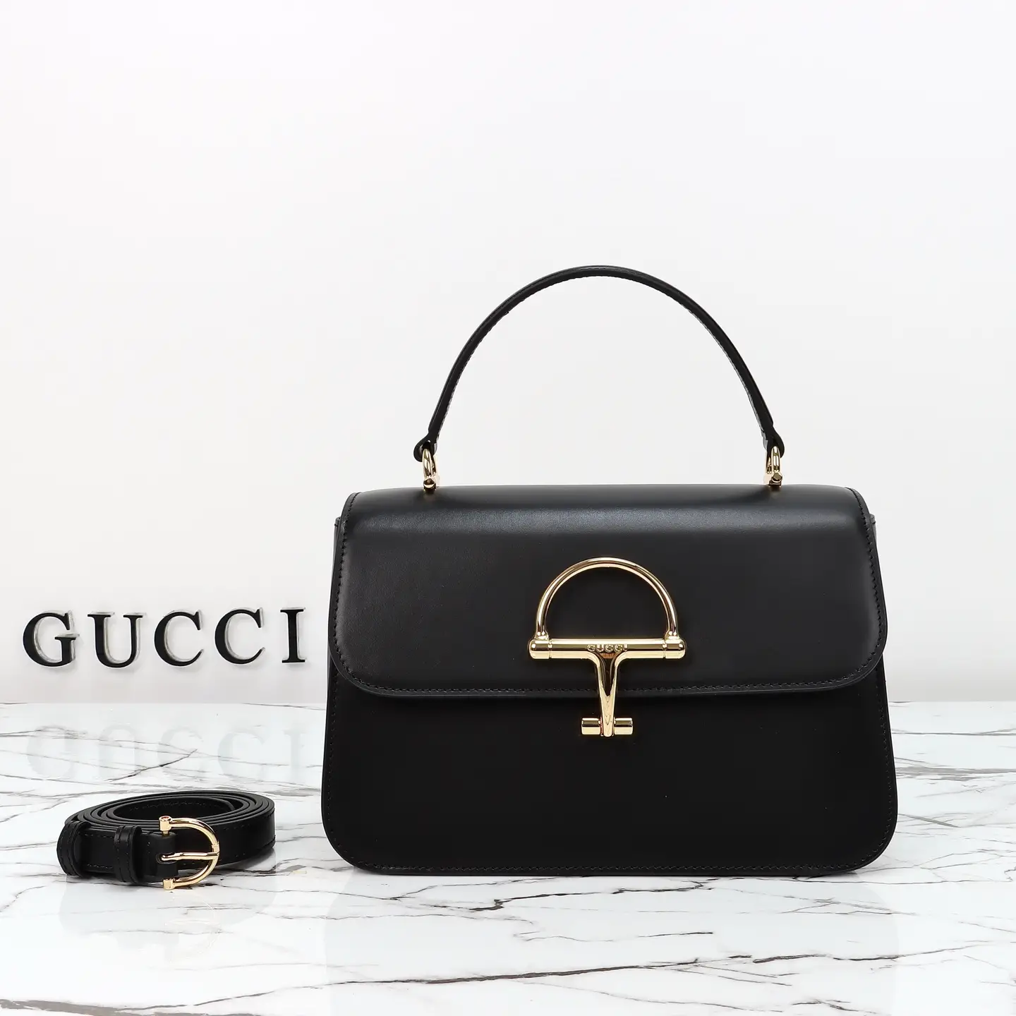 Gucci， Original leather, model number 855535 grams leather size