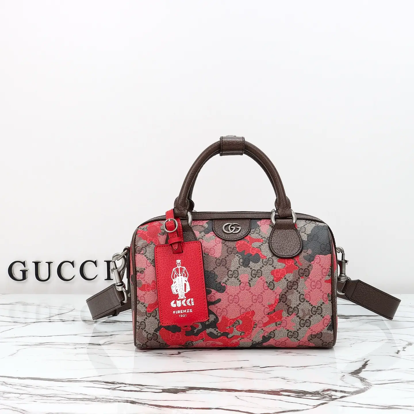 Gucci， Original leather, model number 854860, red flower size: width 25x