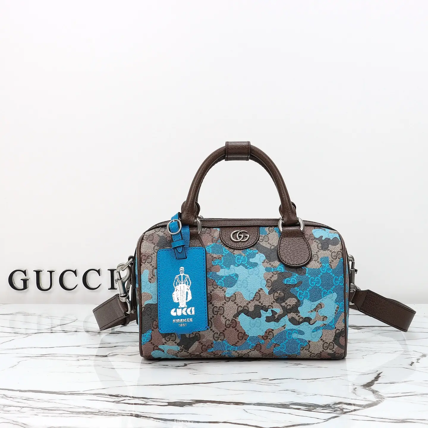 Gucci， Original leather, model number 854860 blue flower size: width 25x