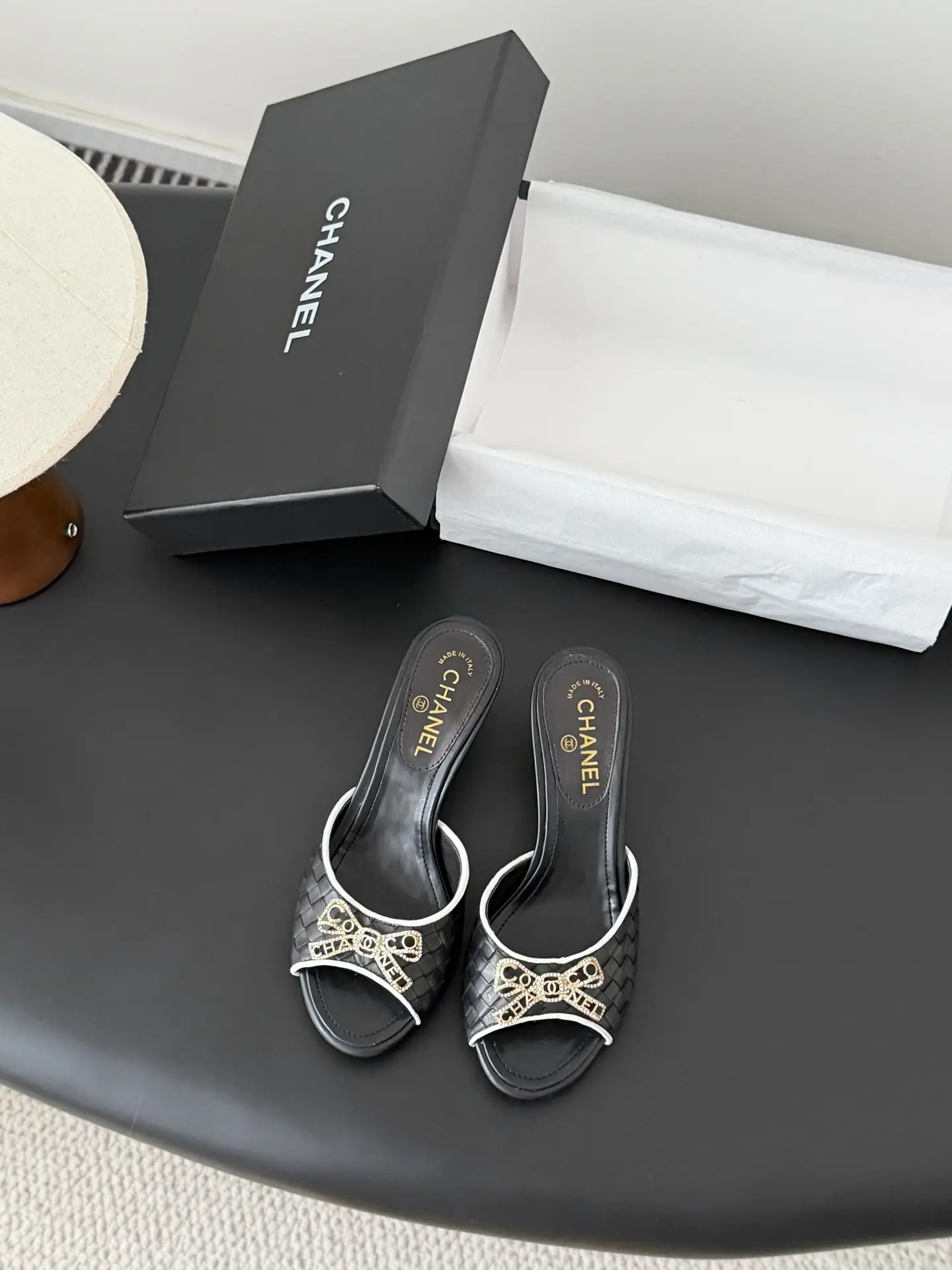 Chanel 26K Spring/Summer New Product Bow High Heels
Grandma Xiang's always elegant socialite