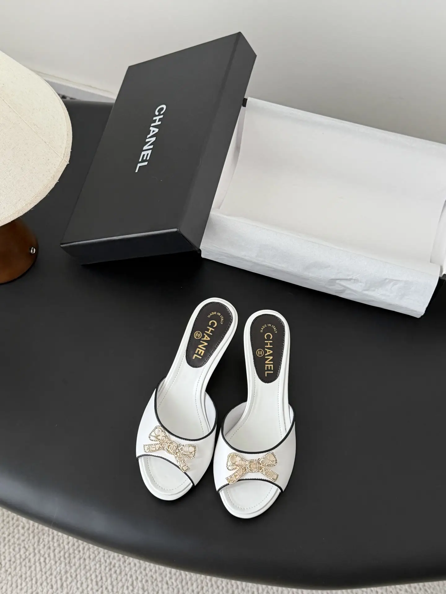 Chanel 26K Spring/Summer New Product Bow High Heels
Grandma Xiang's always elegant socialite