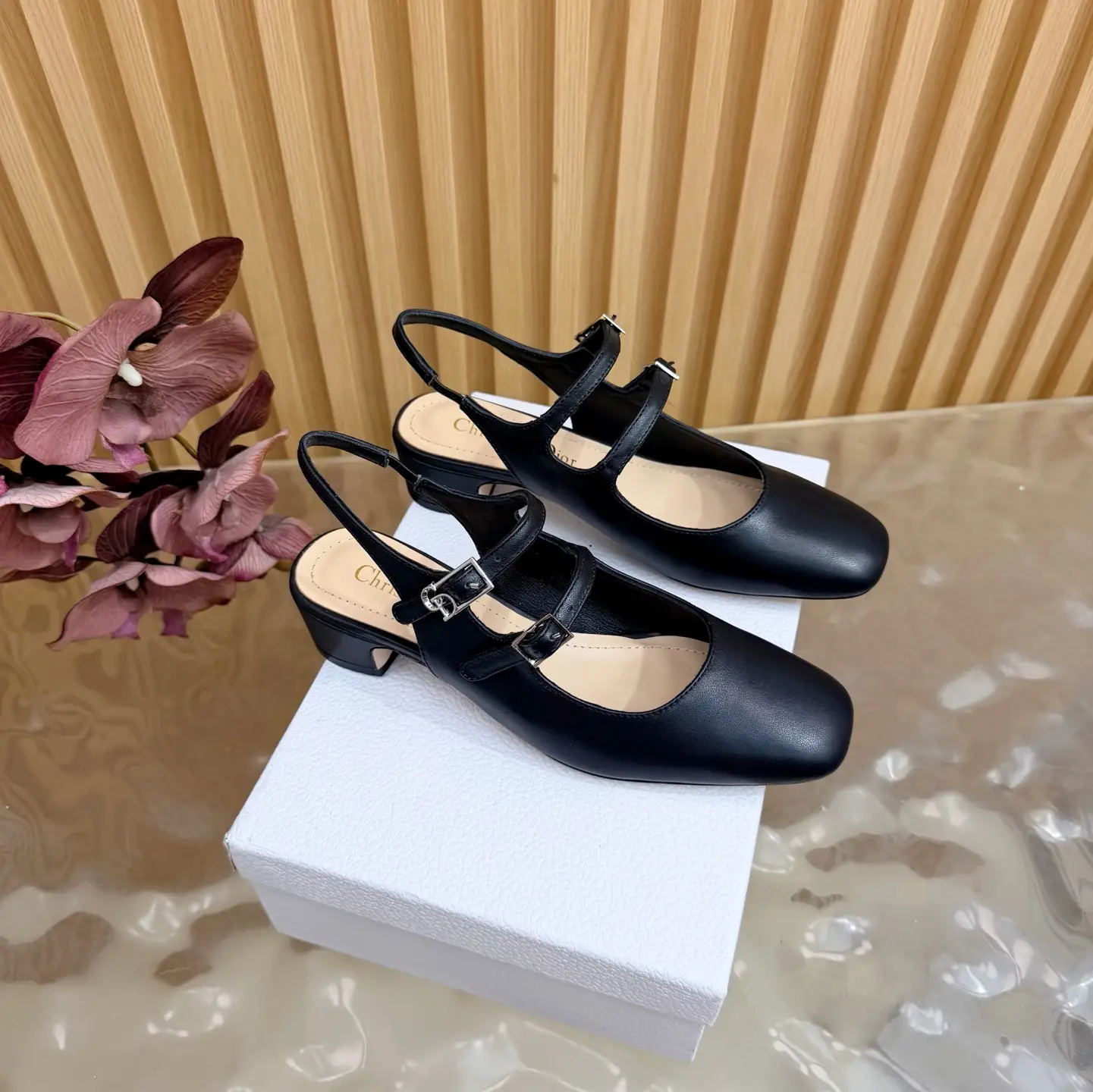 DIOR 2026 Spring/Summer New Product CD Buckle High Heel Temperament Single Shoe This Complete Length