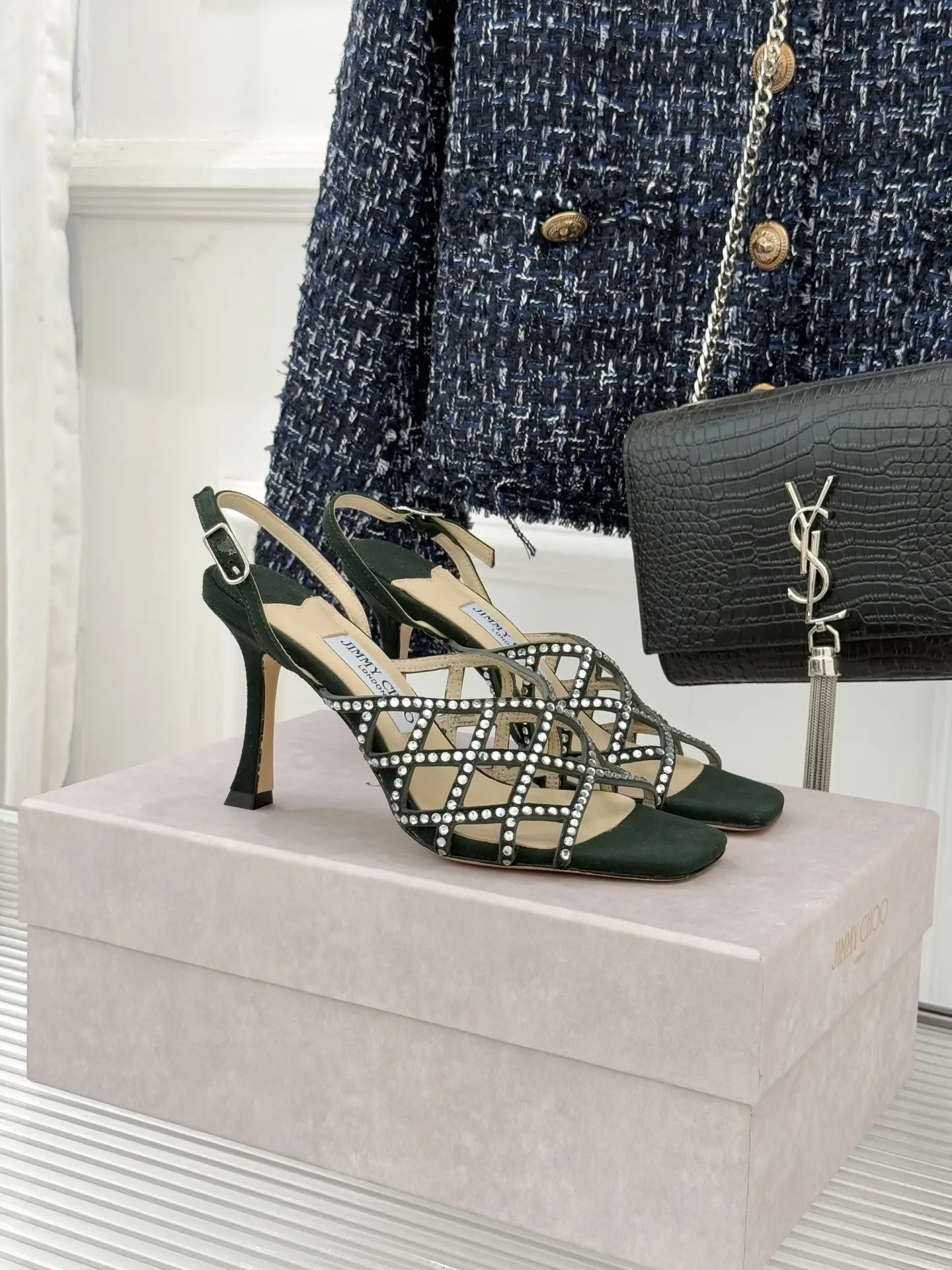 three hundred and sixty
Jimmy Choo Week 26WF New Products
Square head water drill fine
