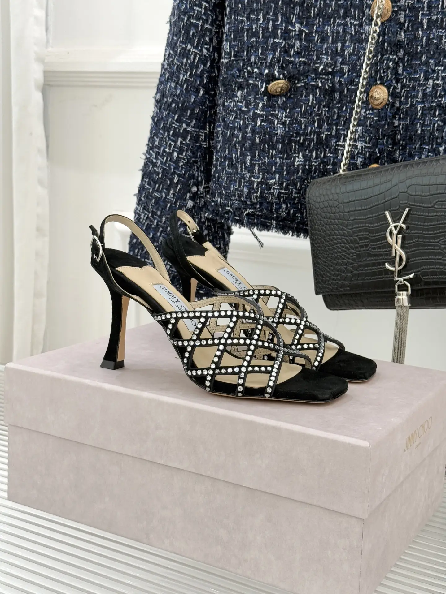 three hundred and sixty
Jimmy Choo Week 26WF New Products
Square head water drill fine
