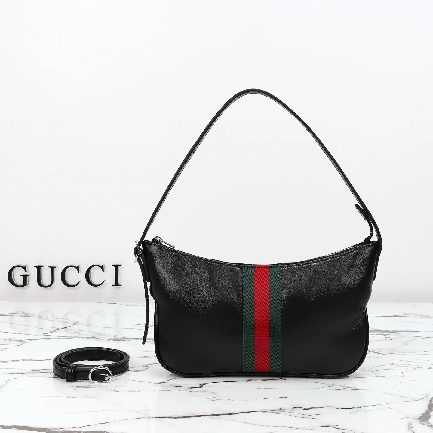Gucci， Original leather, model number 863406 grams of leather