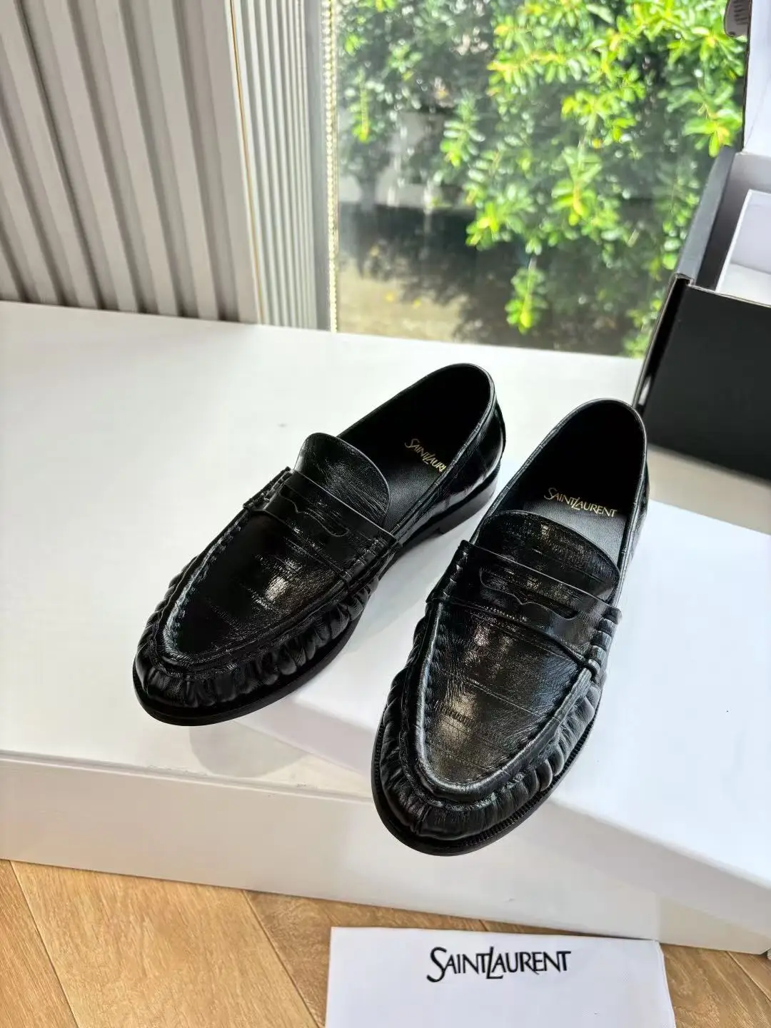350 men's size ➕ 30 Saint Lauren * YSL Saint Laurent 20