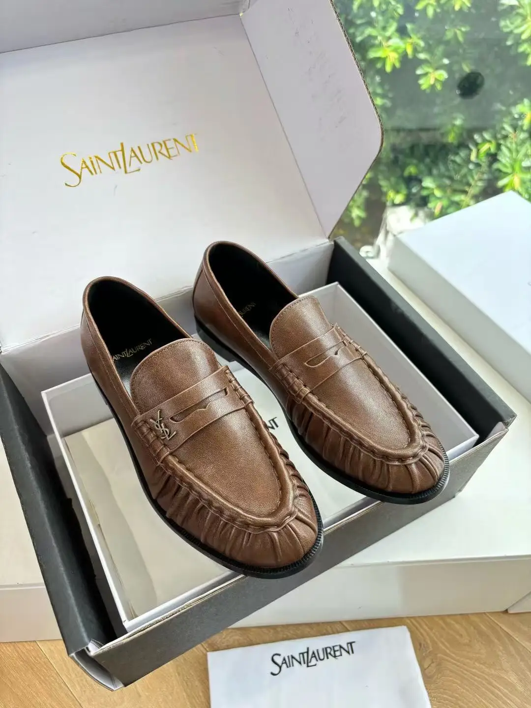 350 men's size ➕ 30 Saint Lauren * YSL Saint Laurent 20