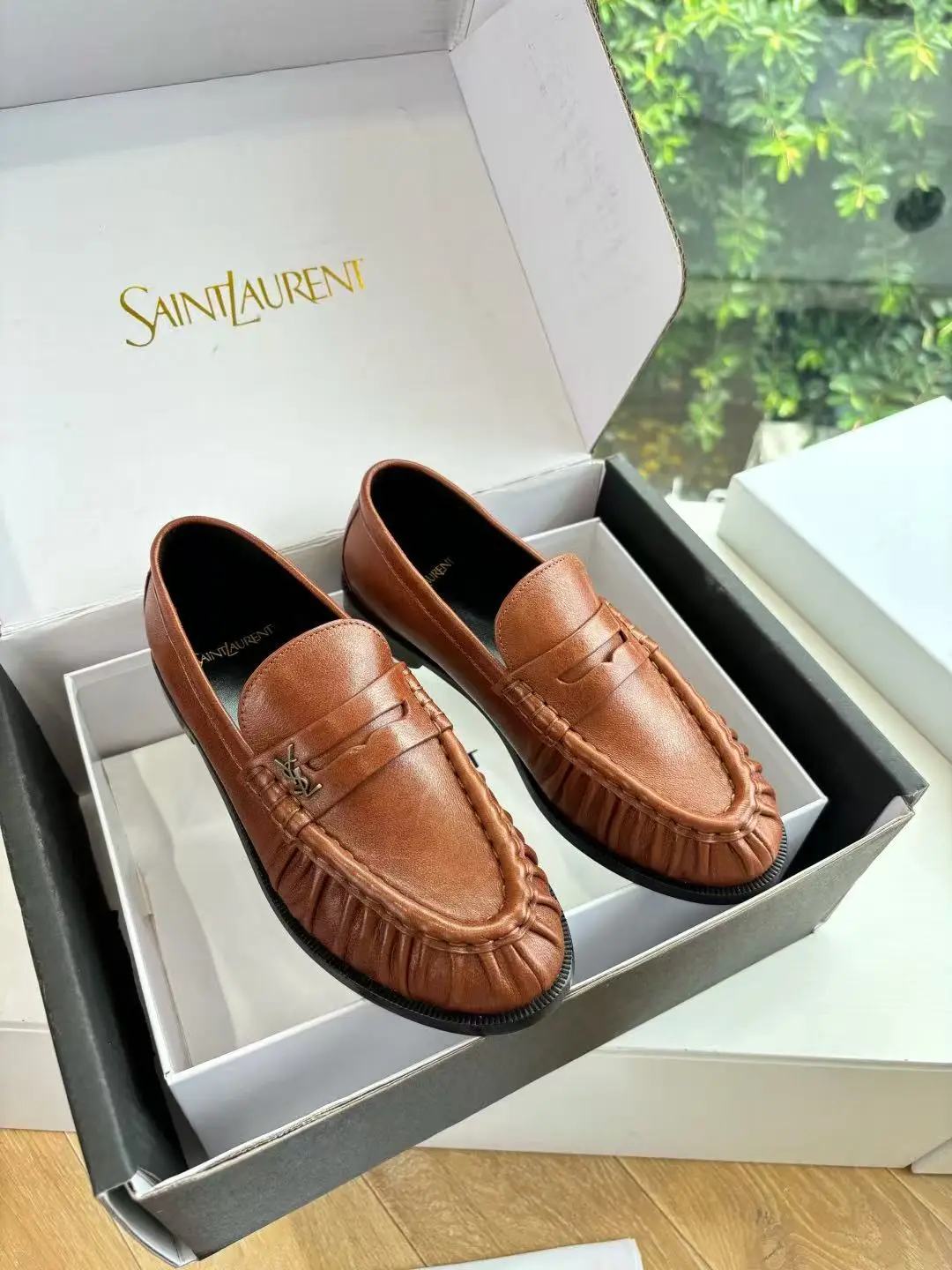 350 men's size ➕ 30 Saint Lauren * YSL Saint Laurent 20