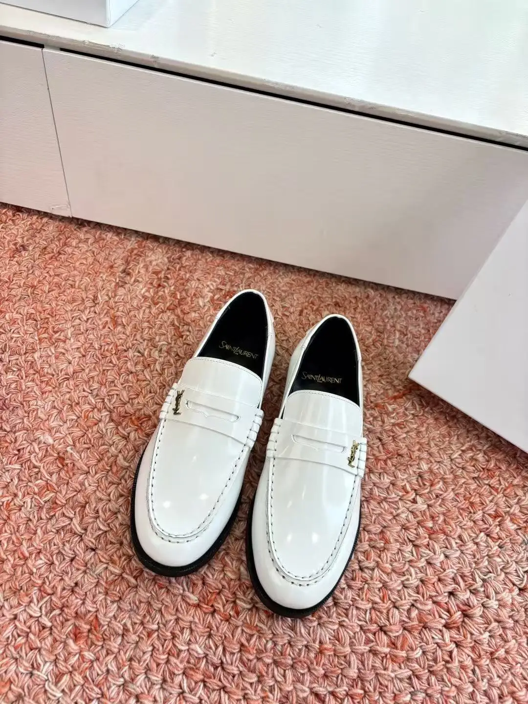 350 men's size ➕ 30 Saint Lauren * YSL Saint Laurent 20