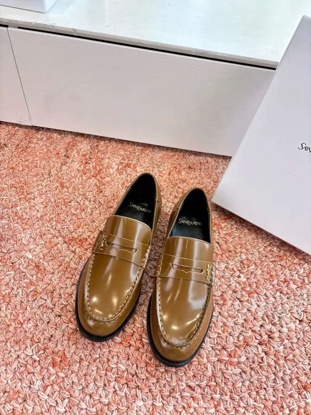 350 men's size ➕ 30 Saint Lauren * YSL Saint Laurent 20