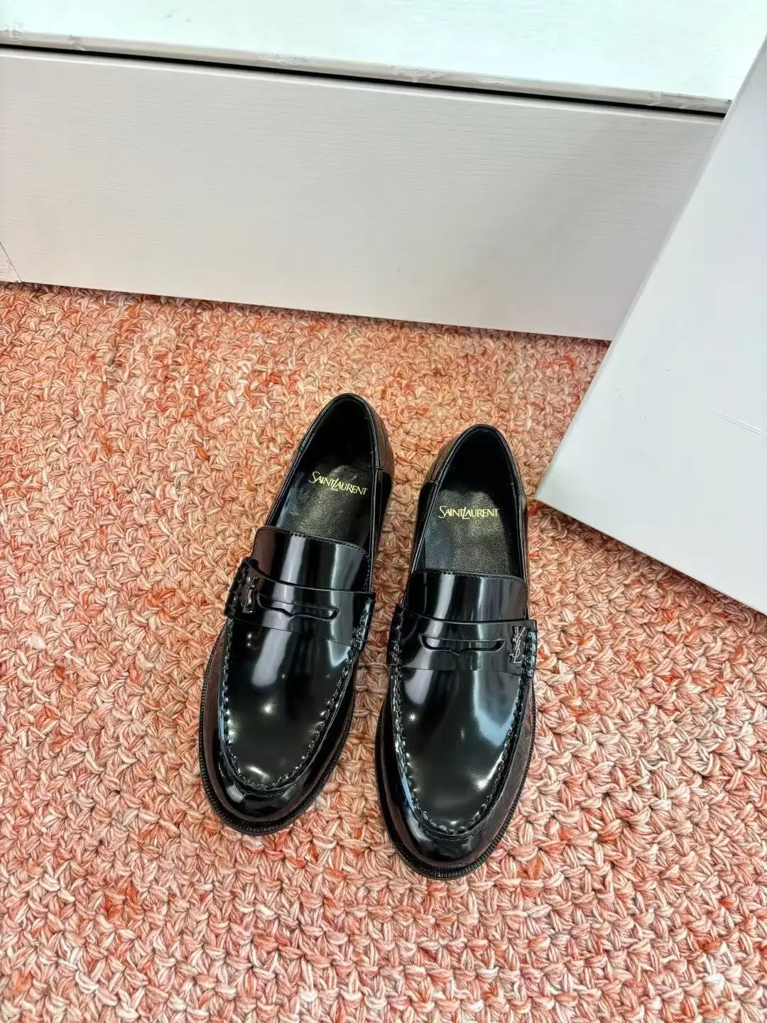 350 men's size ➕ 30 Saint Lauren * YSL Saint Laurent 20