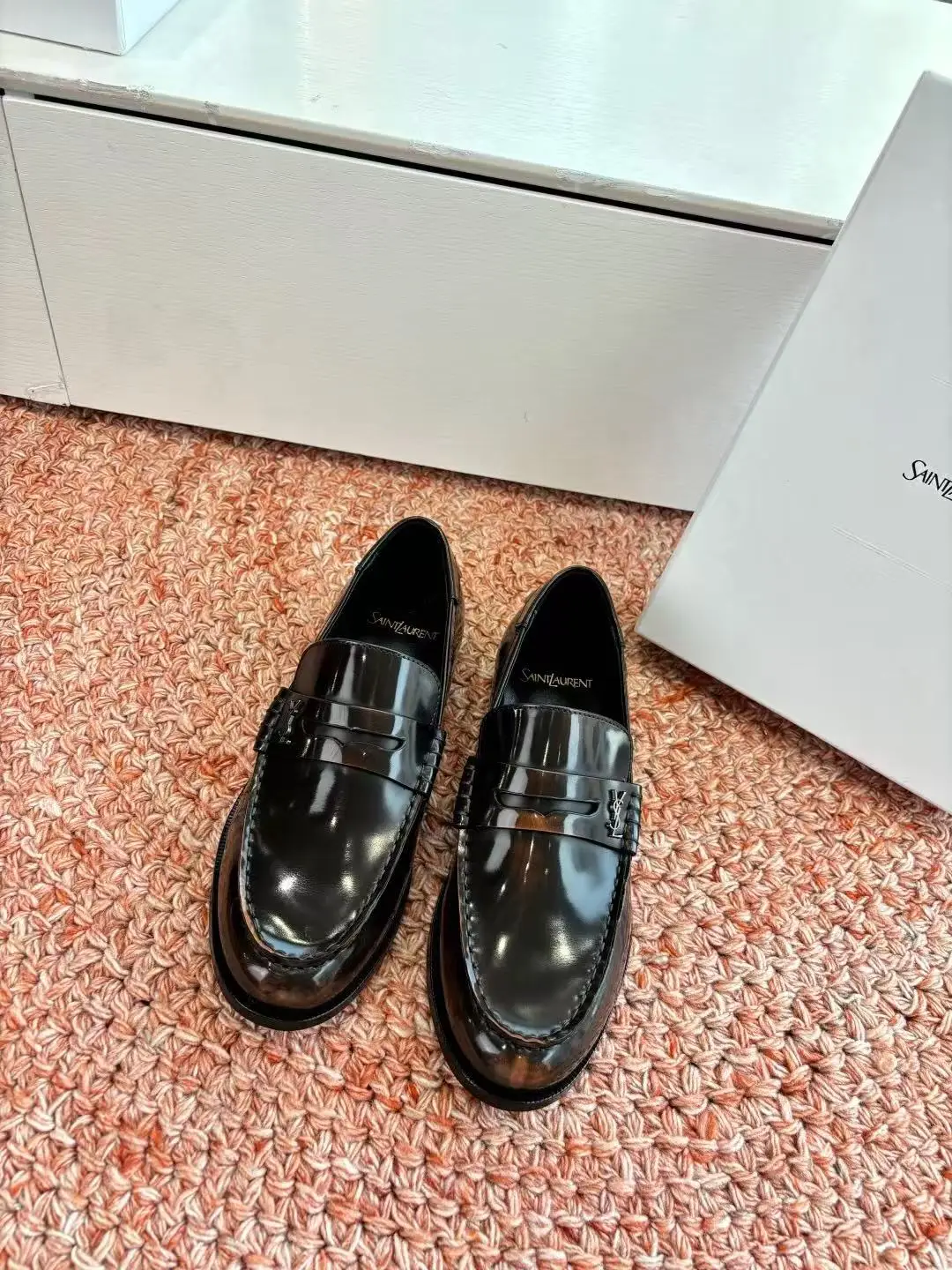 350 men's size ➕ 30 Saint Lauren * YSL Saint Laurent 20
