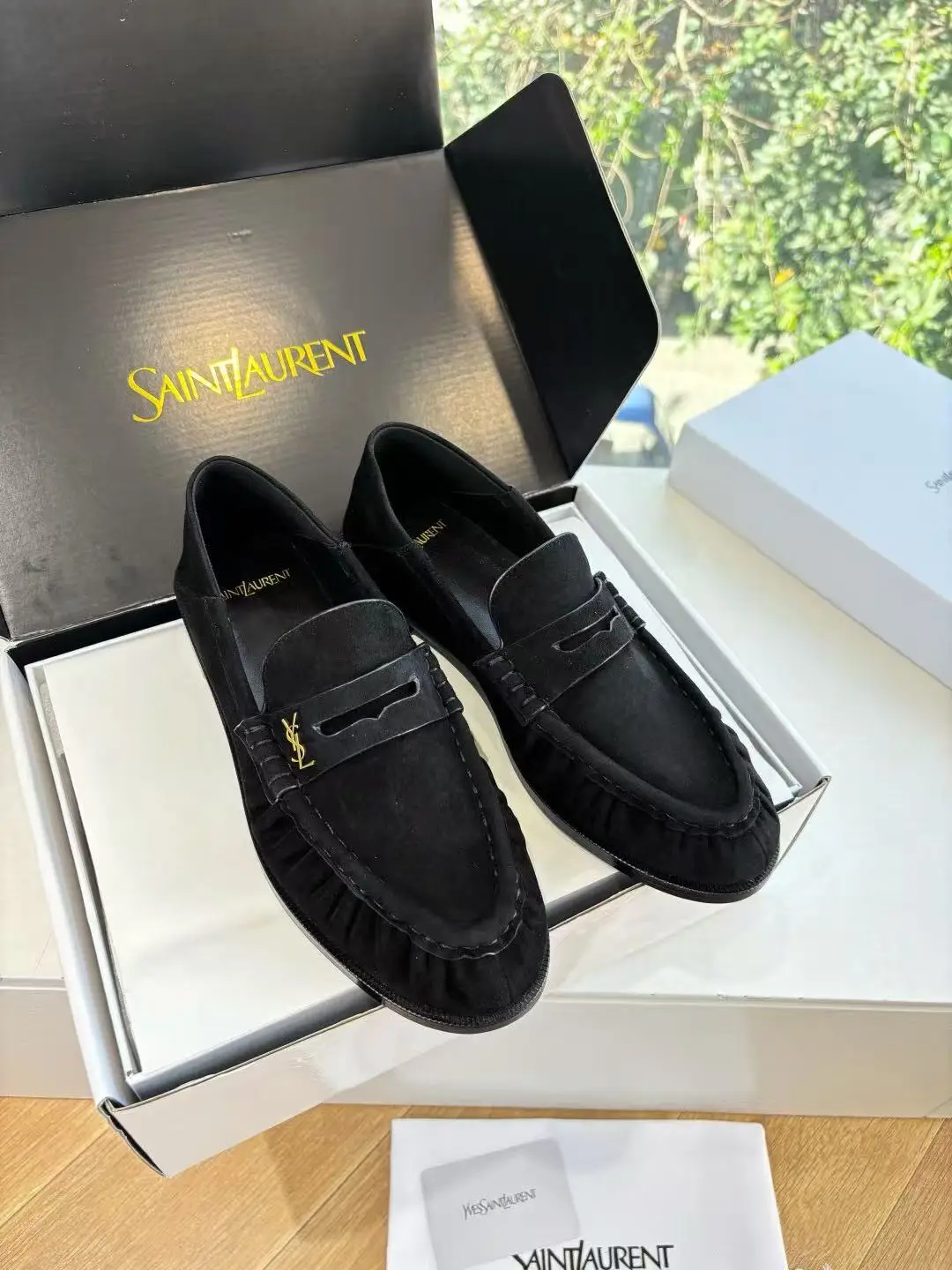 350 men's size ➕ 30 Saint Lauren * YSL Saint Laurent 20